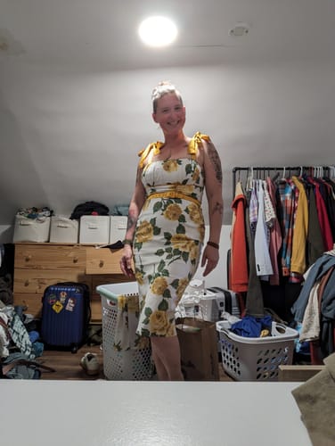 Customer photo review of 1950s Wiggle Sundress and Scarf in Yellow Vintage Roses - Vixen by Micheline Pitt