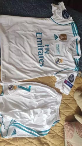 Foto de Marlon T. con su compra