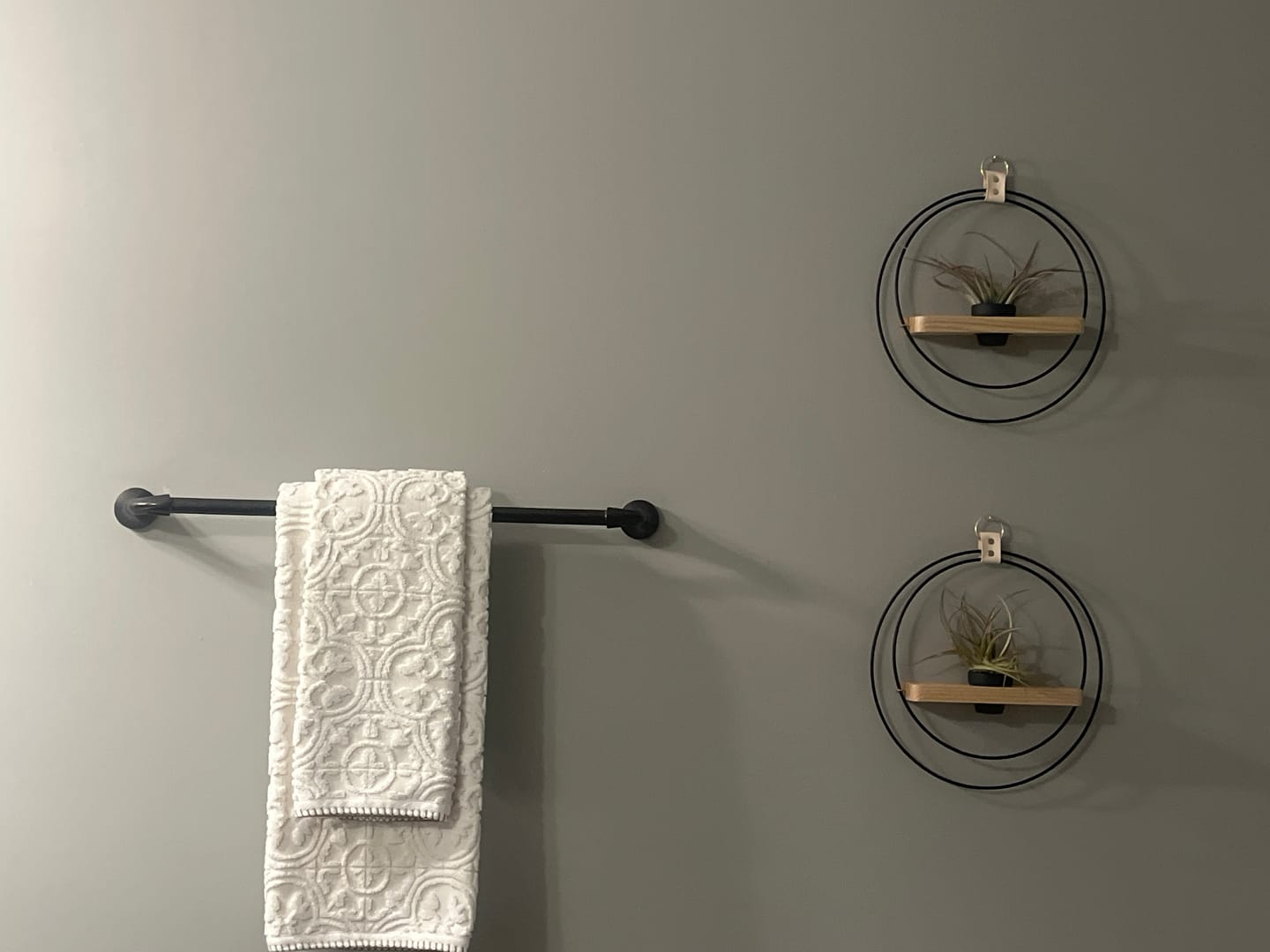 Customer photo review of Shelf Duo