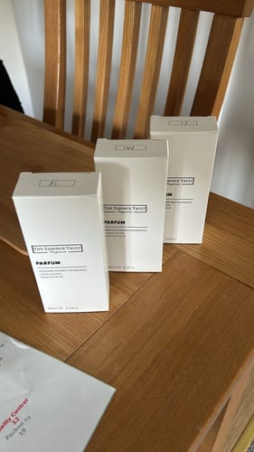Customer photo review of 100ml x3 Perfume Set