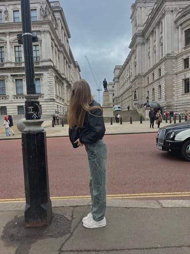 Customer photo review of VINTAGE WASH DETAILED JEANS