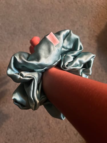 Customer photo review of Belizean Waters Silk Scrunchie