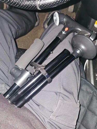 Customer photo review of Gehstock alu schwarz mit alarm, led, 4 punkt fuß, faltbar
