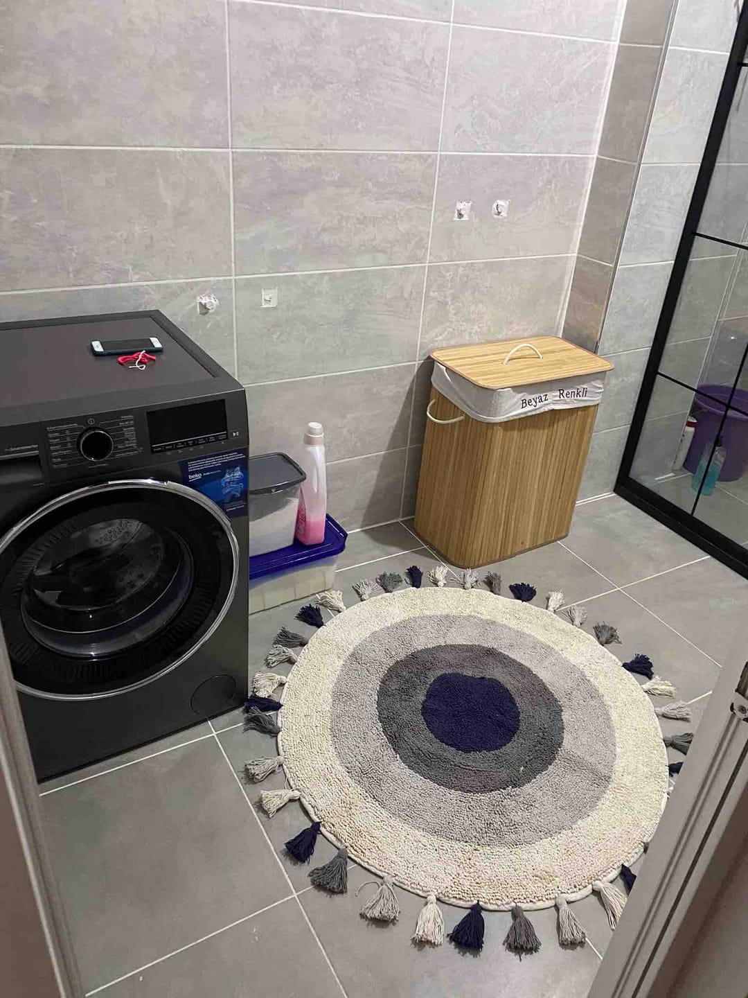 Customer photo review of Laura Yuvarlak Banyo Paspası %100 Pamuk 100x100 Bej