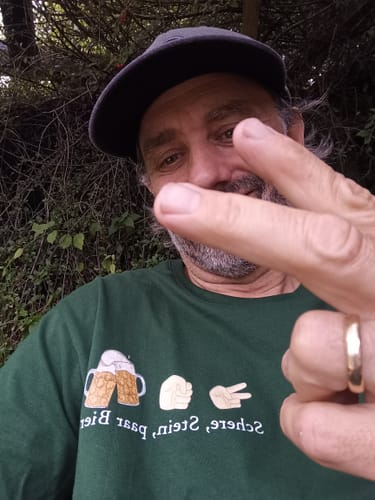 Customer photo review of Schere, Stein, paar Bier? - T-Shirt