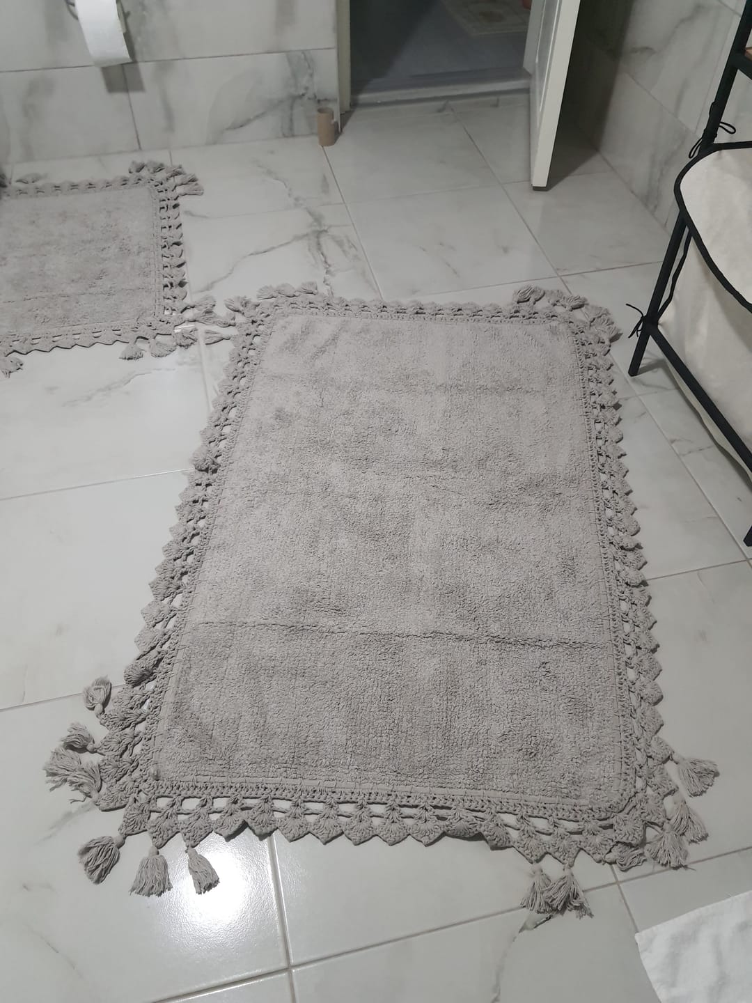 Customer photo review of Lorna 2’li Takım Banyo Paspası %100 Pamuk 40x60 + 60x90 Gri