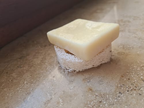 Customer photo review of 8% Apple-Wonder Haarseife (Haarglanz & fluffig-weiches Haar)