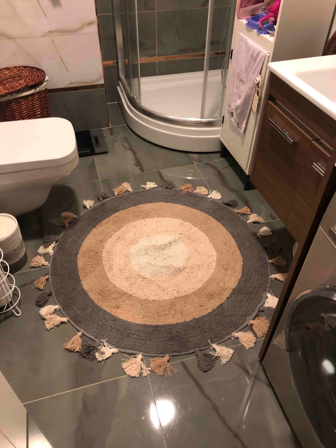 Customer photo review of Laura Yuvarlak Banyo Paspası %100 Pamuk 100x100 Bej