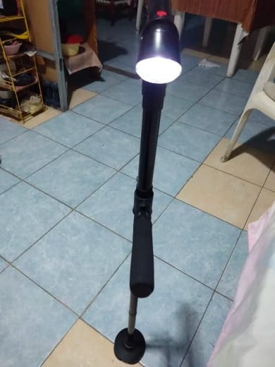 Customer photo review of Gehstock alu schwarz mit alarm, led, 4 punkt fuß, faltbar