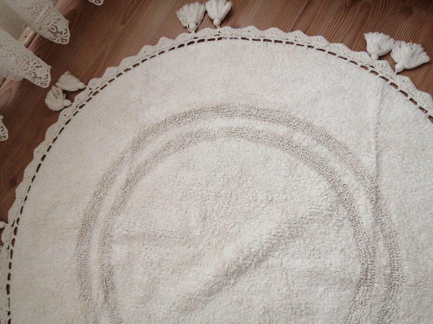 Customer photo review of Olivid Yuvarlak Banyo Paspası %100 Pamuk 100x100 Ekru
