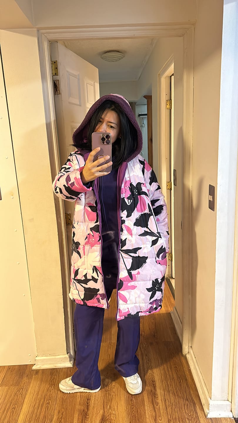 Customer photo review of Chaqueta Rombos Capucha Chiporro Burdeo