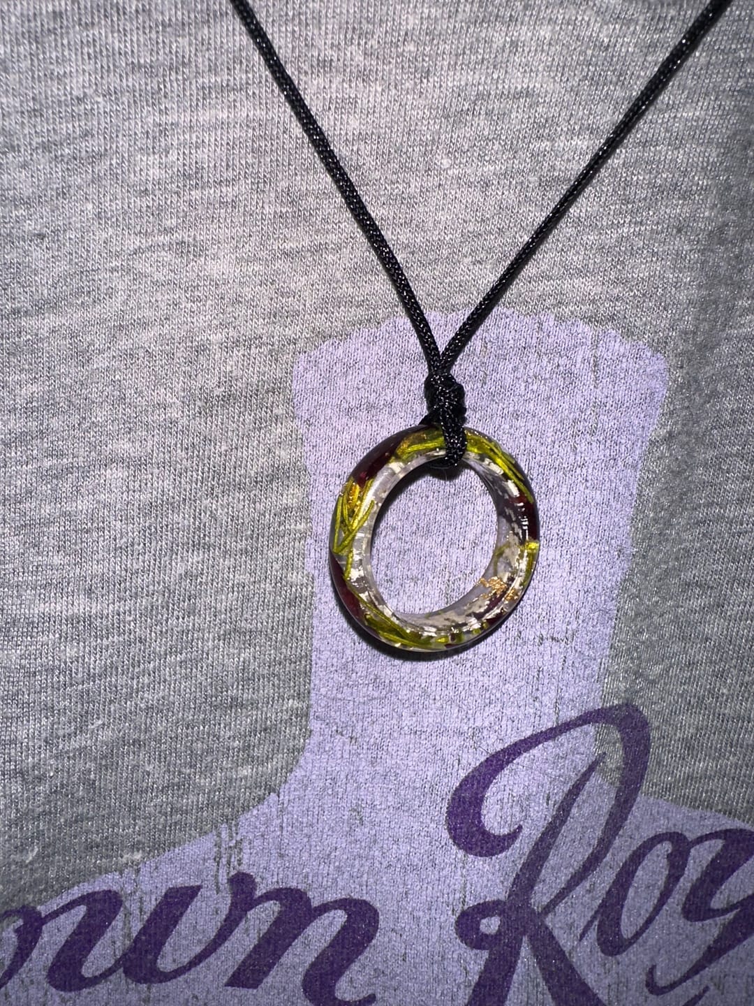 Customer photo review of Red Rose Moss Ring with Cremation Ash and Gold Flakes