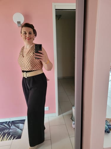 Avis photo d'un client sur Combinaison Vintage Année 50 avec Col v à Pois Rose Soirée Cocktail