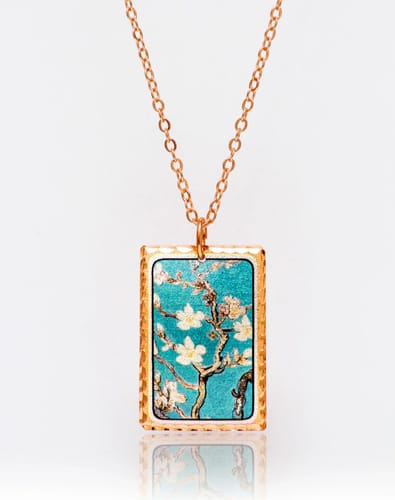 Customer photo review of Van Gogh Almond Blossom Çiçek Açan Badem Ağacı Tablo Rectangle Tasarım Kolye