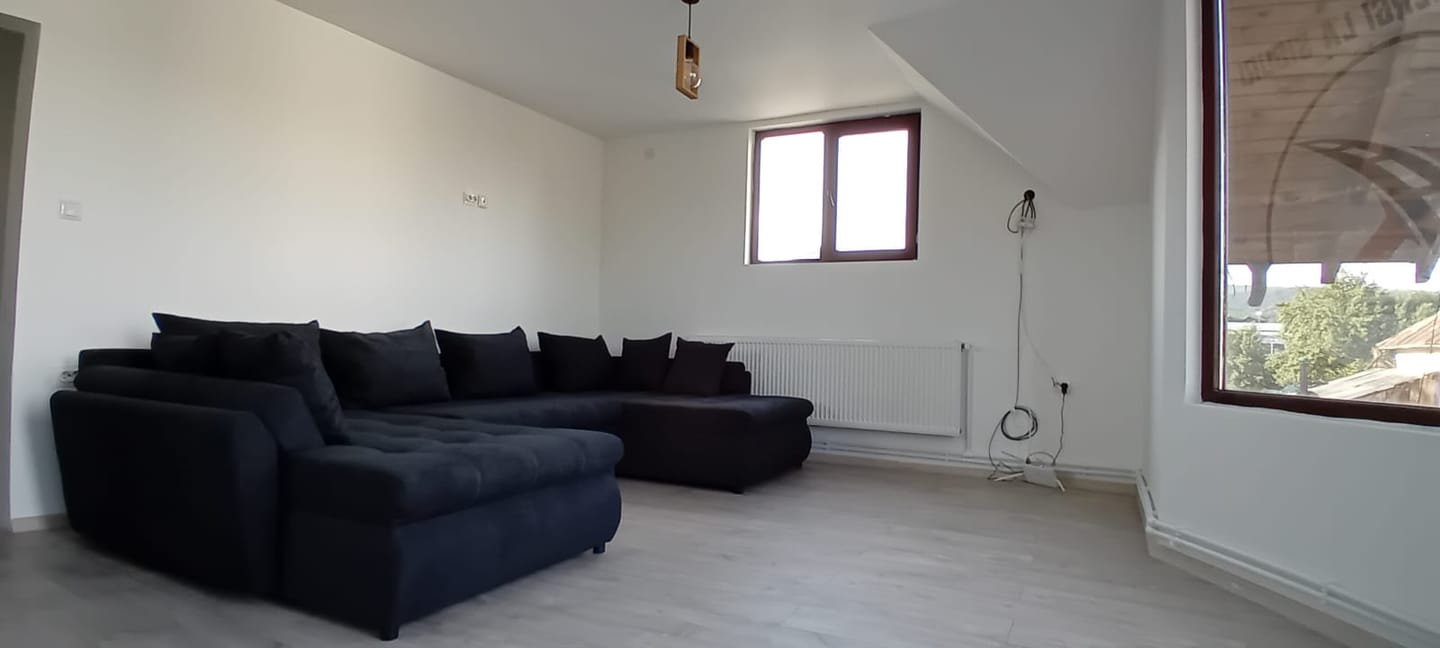 Customer photo review of Colțar extensibil cu ladă de depozitare si sezut confortabil din spuma HR, Loana U Grafit 355x185 cm