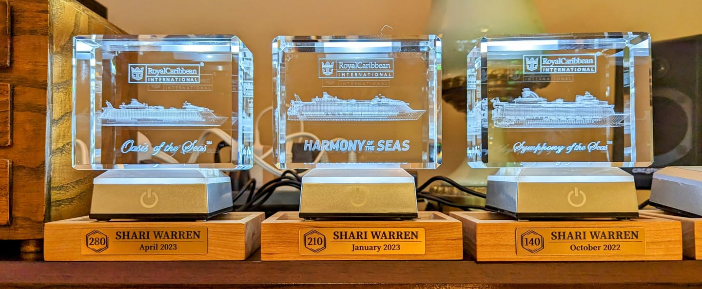 Customer photo review of Cruise Milestone crystal block base