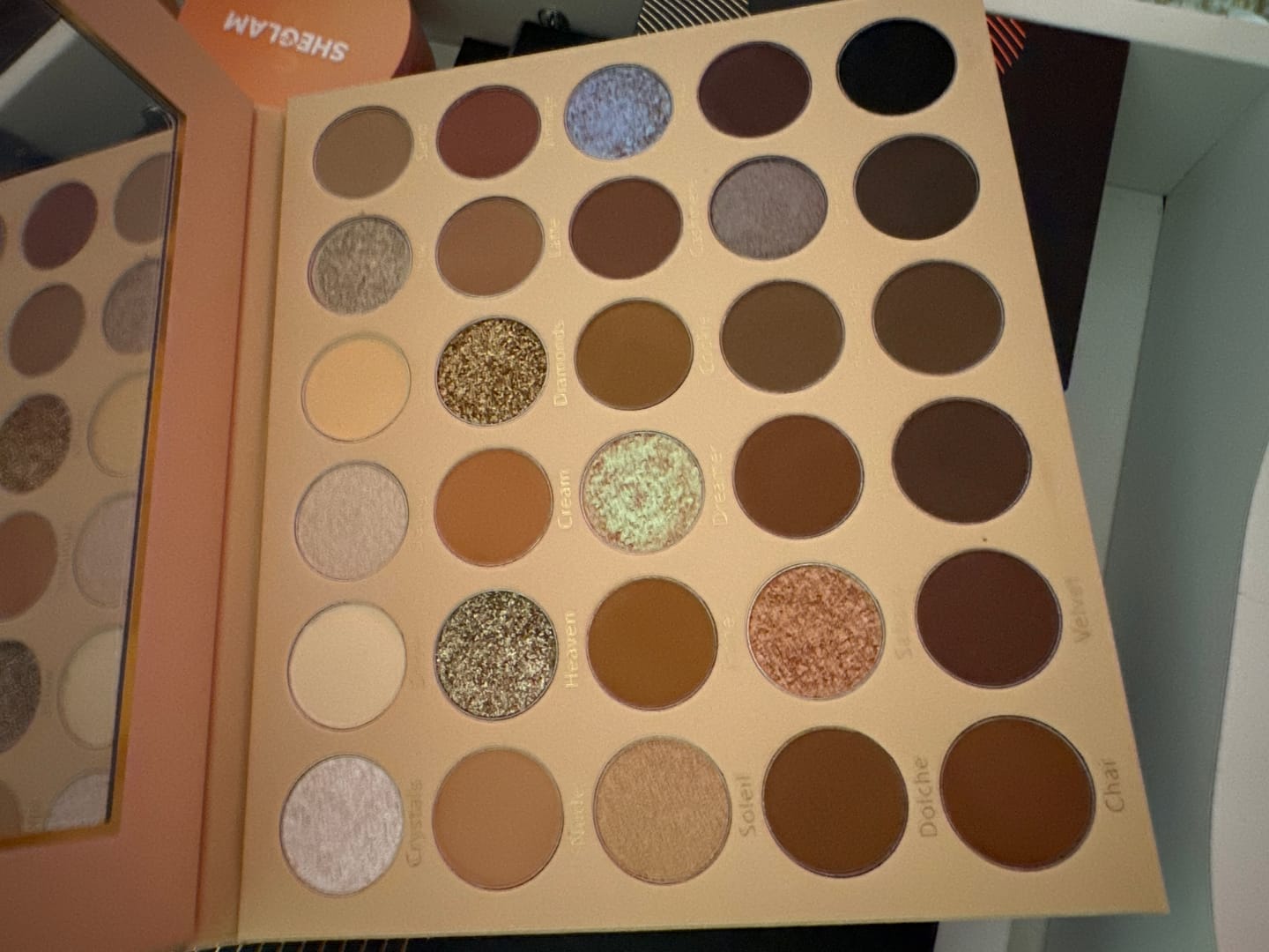 Customer photo review of Lidschatten Palette "NUDE DREAM"