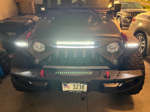Customer photo review of Gladiator Grille w/ LED Off-Road Lights for 07-18 Jeep Wrangler JK