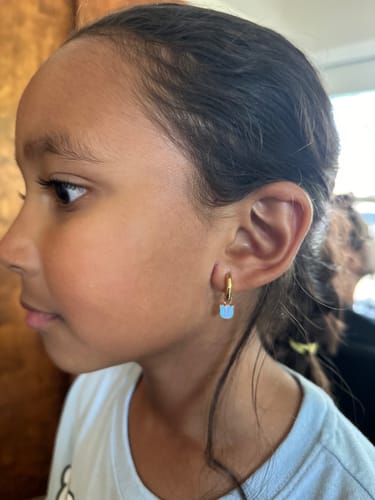 Customer photo review of Gold Huggies