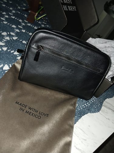 Customer photo review of Crossbody León Negro Flotter