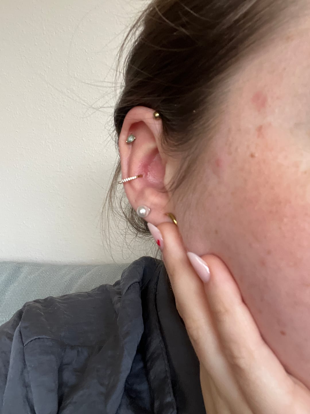 Customer photo review of HI-LIFE Crystal Clicker Piercing