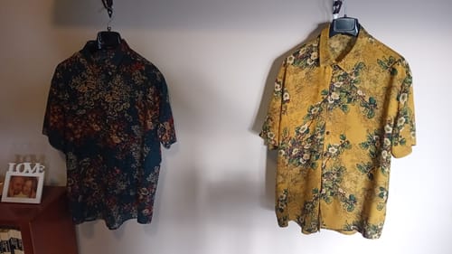 Customer photo review of Chemise à manches courtes boutonnée en coton à fleurs rétro pour hommes