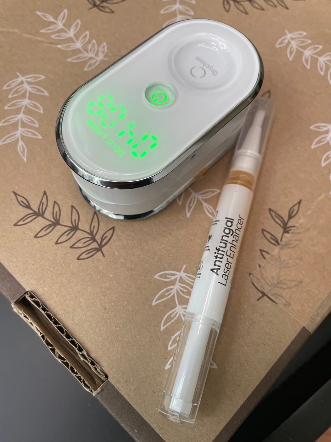 Customer photo review of Onychom Pro Antifungal LED Device
