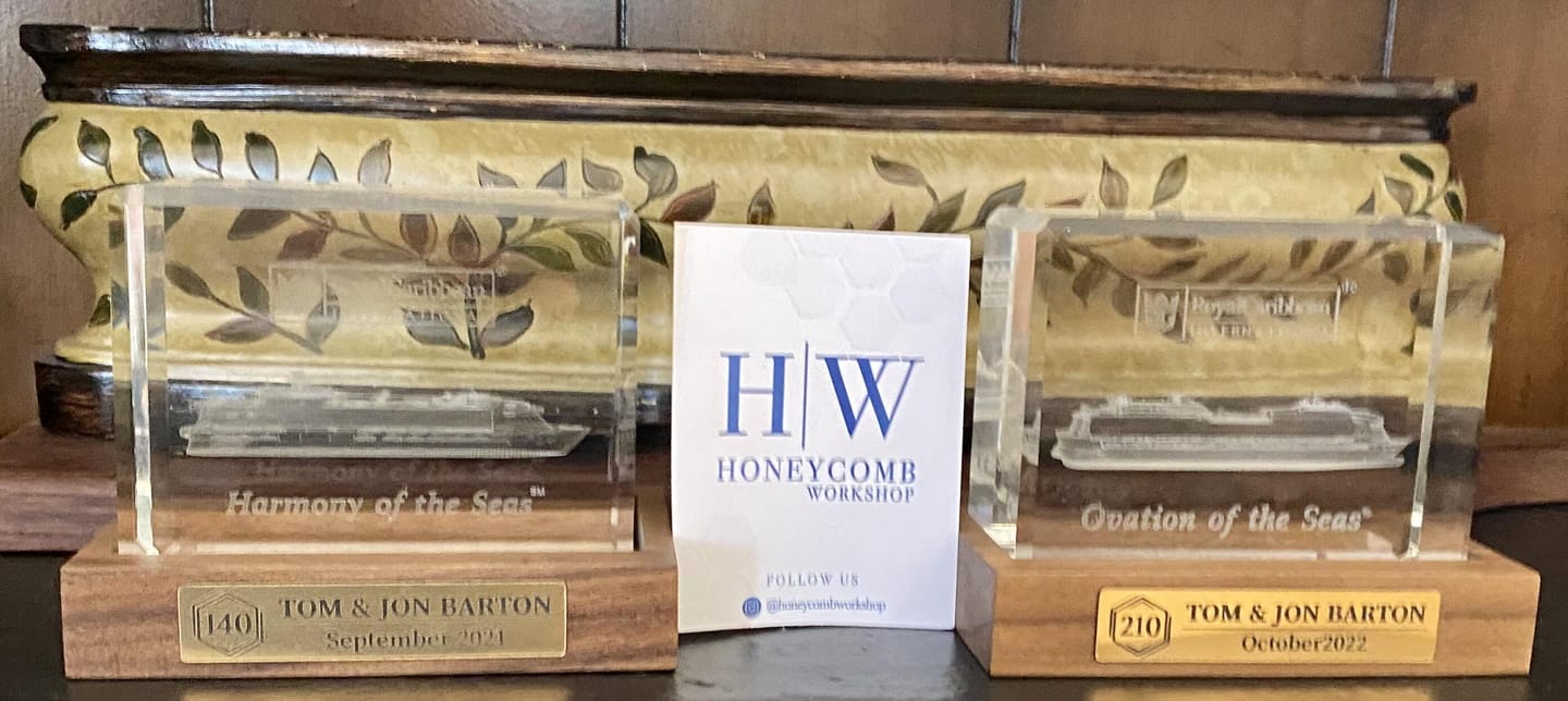 Customer photo review of Cruise Milestone crystal block base