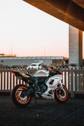 Customer photo review of Yamaha R7