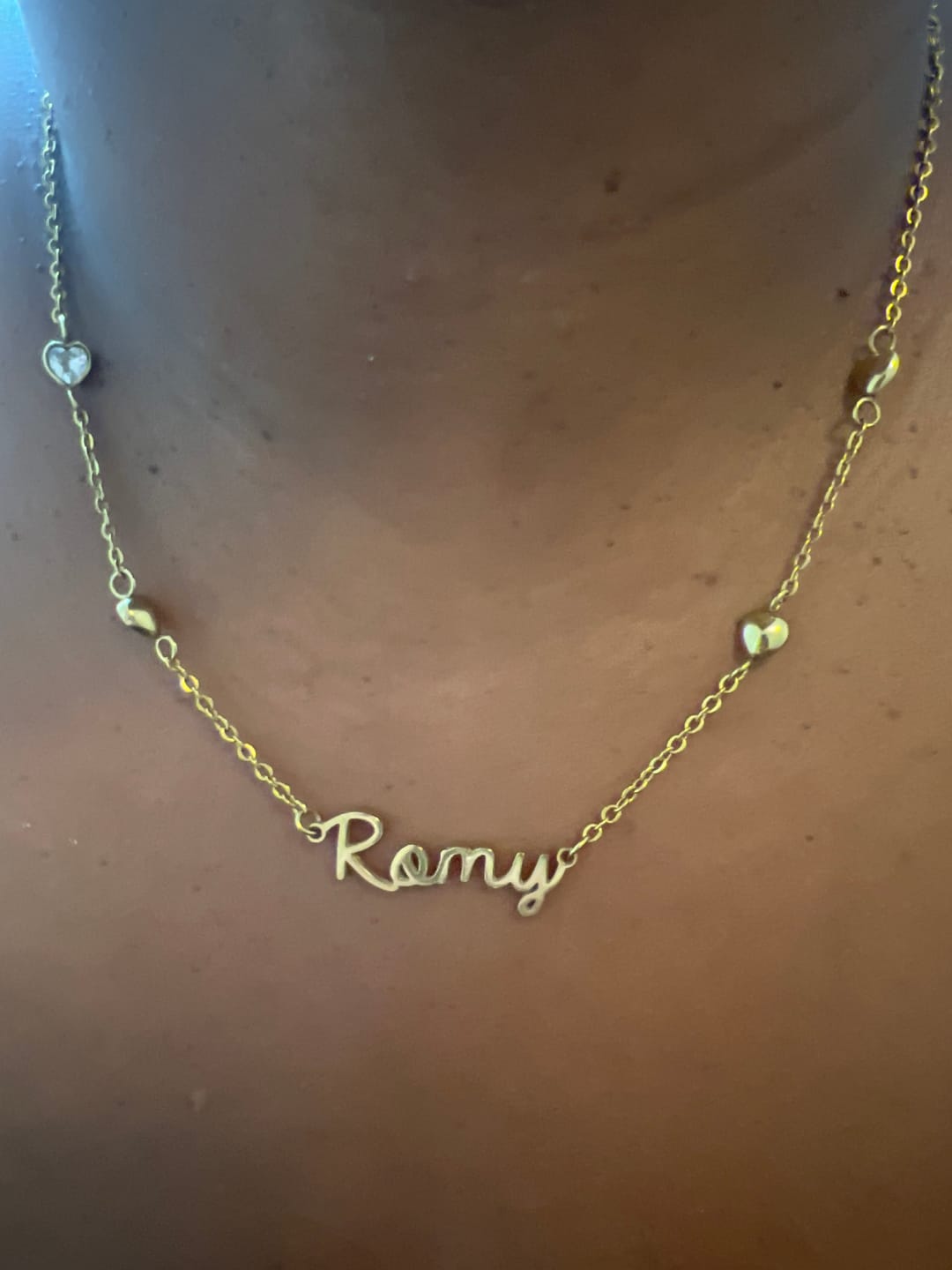 Customer photo review of Collier Cursif avec 4 Coeurs et Pierre