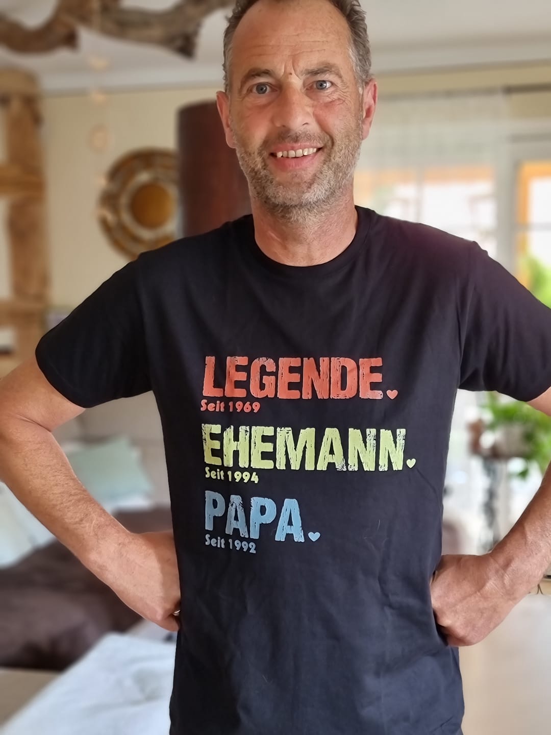 Customer photo review of Legende, Ehemann, Papa und Opa - Personalisiertes T-Shirt für Papa und Opa
