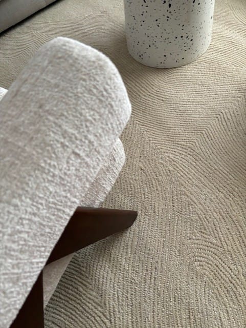Customer photo review of Loren Almon 01 Ivory Wool Rug