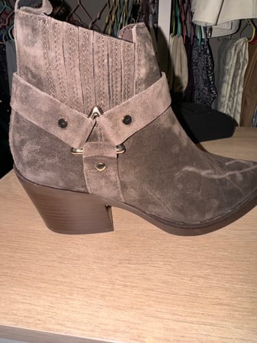 Customer photo review of COUNTRY BROWN 2557
