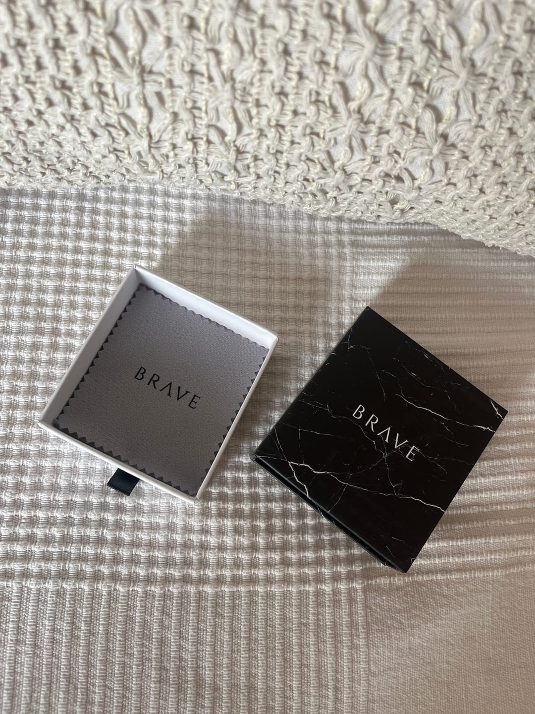 Customer photo review of Cajita Regalo Black Edition