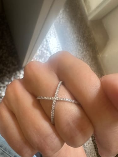 Customer photo review of Anello Incrociato X Pavè