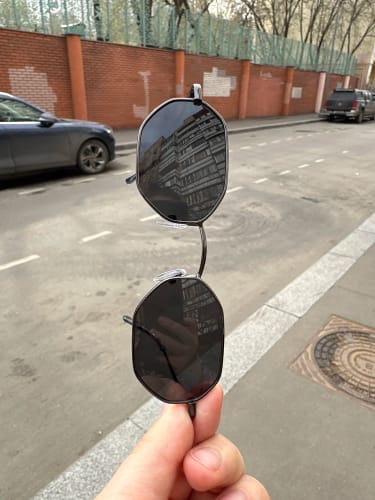 Customer photo review of Zenottic Sun Glasses Lucas