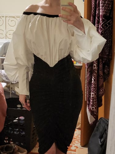 Customer photo review of Puff Sleeve Off-Shoulder Skinny Dress