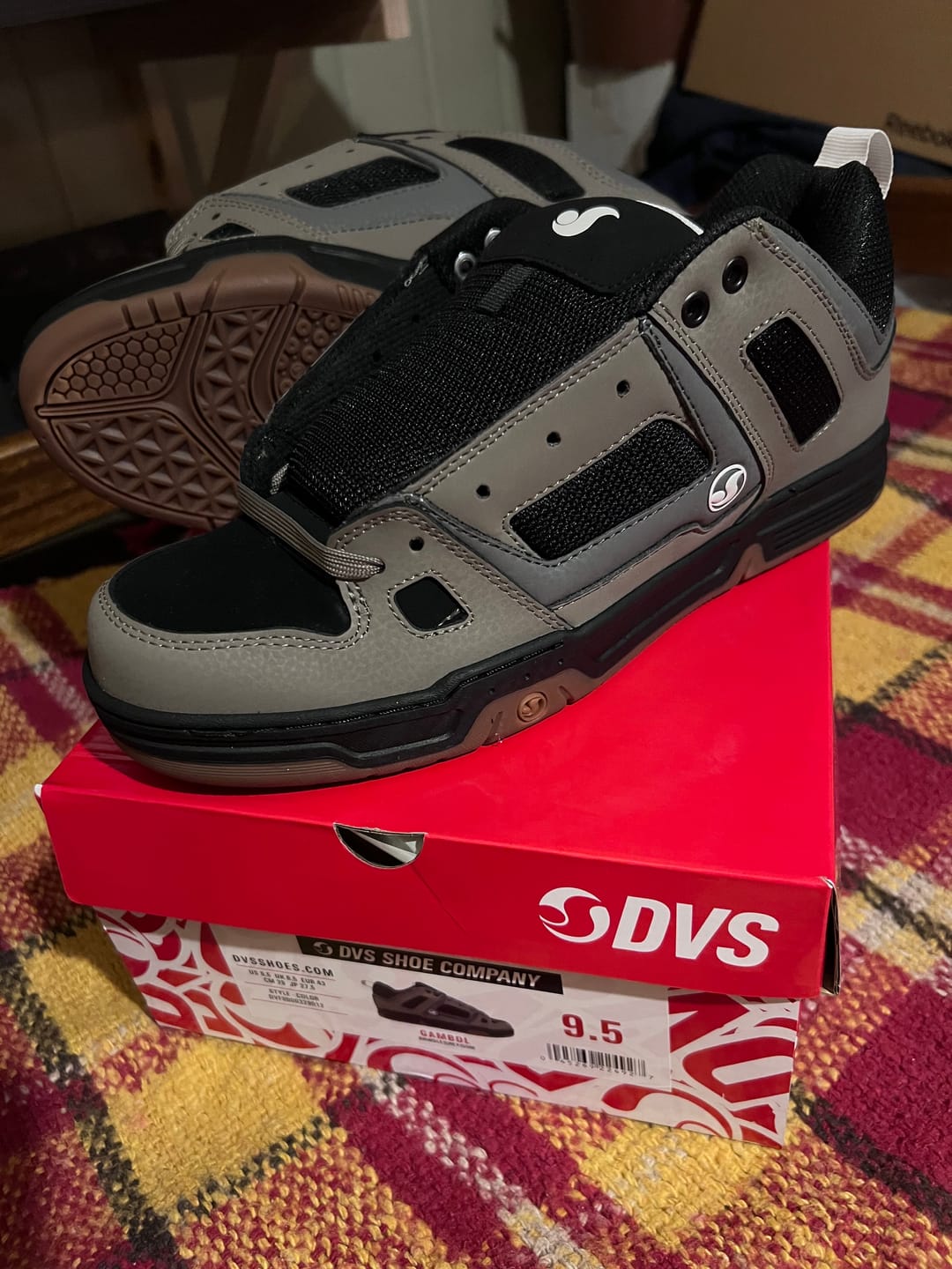 Customer photo review of Zapatilla Dvs Gambol Hombre Gris