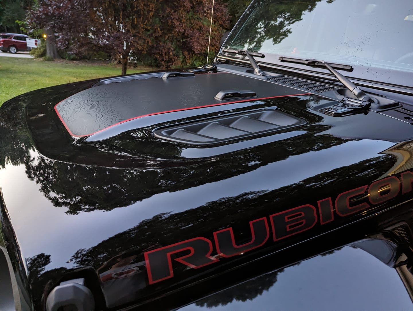 Customer photo review of RUBICON Hood Graphic | Black Topo - fits Wrangler JL & Gladiator JT