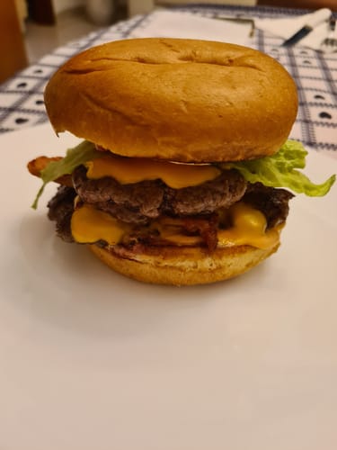 Customer photo review of Burger Day Box con bun segreti!