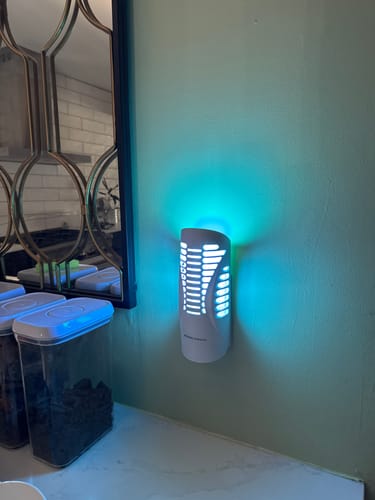 Customer photo review of Shieldeck® GlowTrap - Ultimate Indoor Insect Smart UV Trap