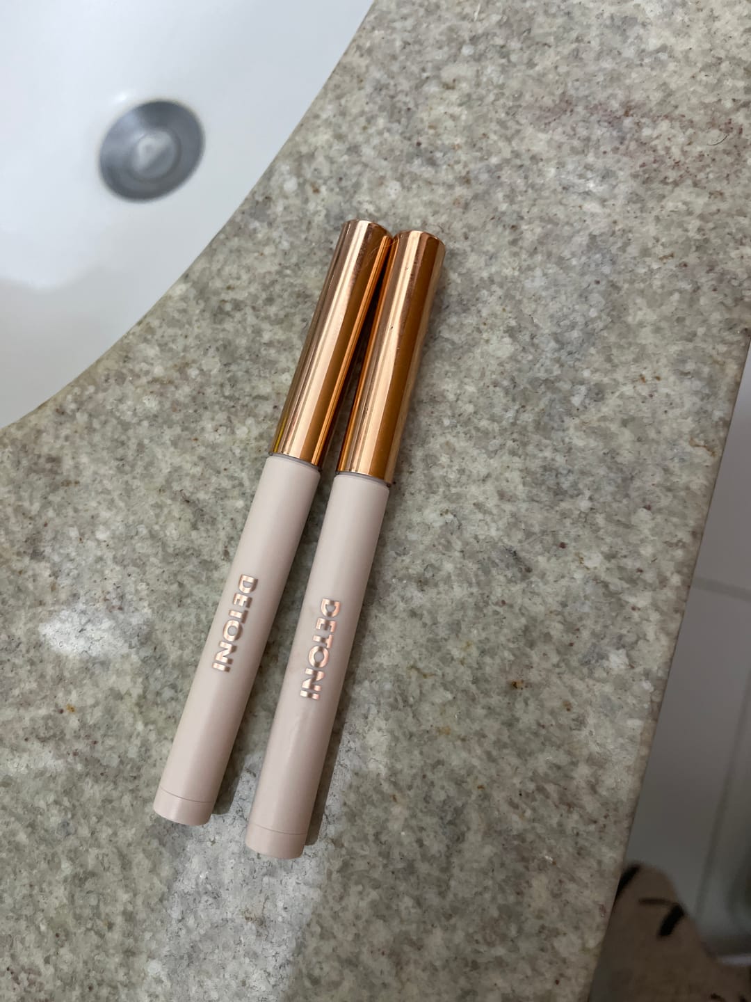 Customer photo review of EASY EYE STICK | ROSE GOLD