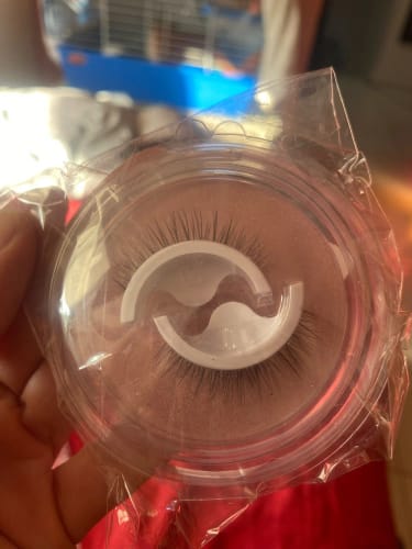 Customer photo review of Vixinx Sisa™ - Reusable adhesive false eyelashes (3+1 free)