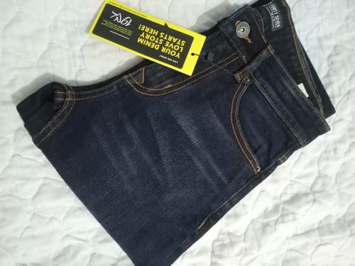 Customer photo review of Slim Dark Blue Jeans 2.0
