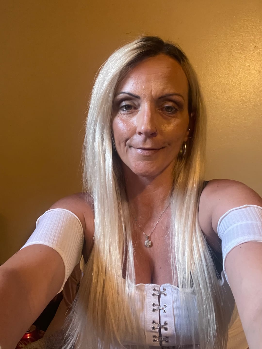 Customer photo review of Full Shine PU Seamless Clip in Extensions 100% Remy Human Hair 8 Pieces Platinum Blonde (#60)