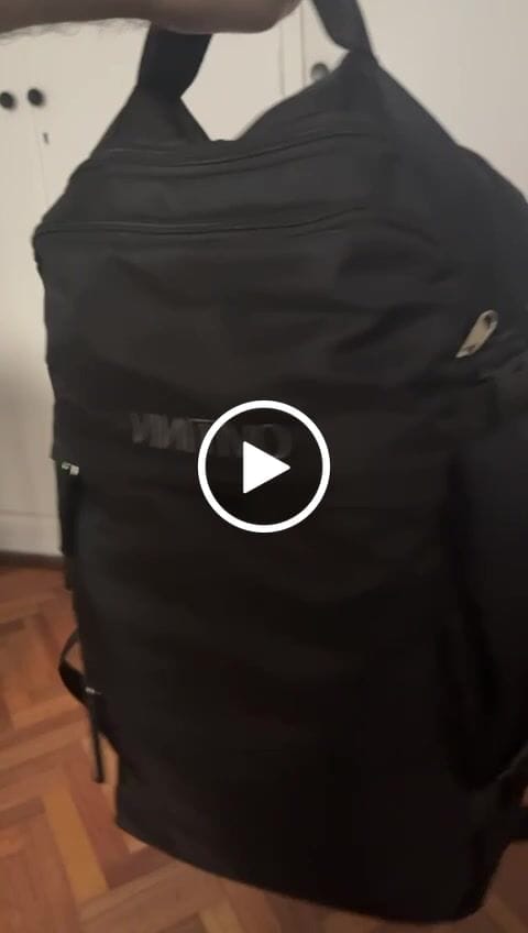 Customer video review of Mochila de Viaje Vinitivo Modelo Travel impermeable de 20L