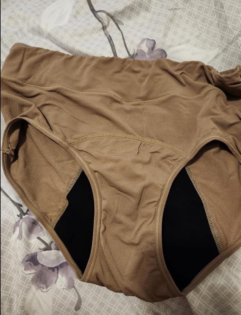 Customer photo review of Comfy Jane-High Waist Full Brief