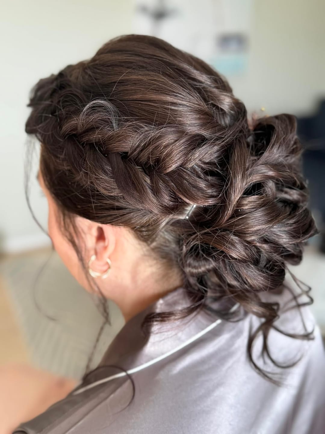 Customer photo review of Moresoo Seamless Virgin Injection Tape in Hair Extensions Brazilian Dark Brown (#2)