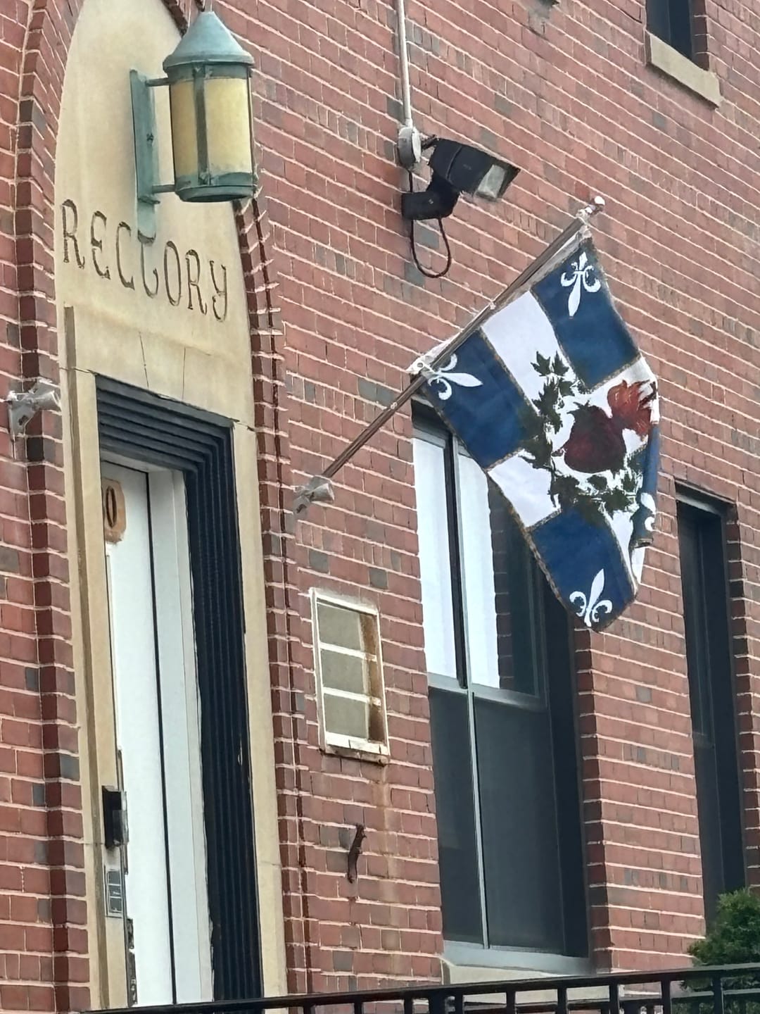 Customer photo review of Flag of the Sacred Heart – Indoor/outdoor Flag – Polyester 2x3, 3x5, or 4x6 Feet