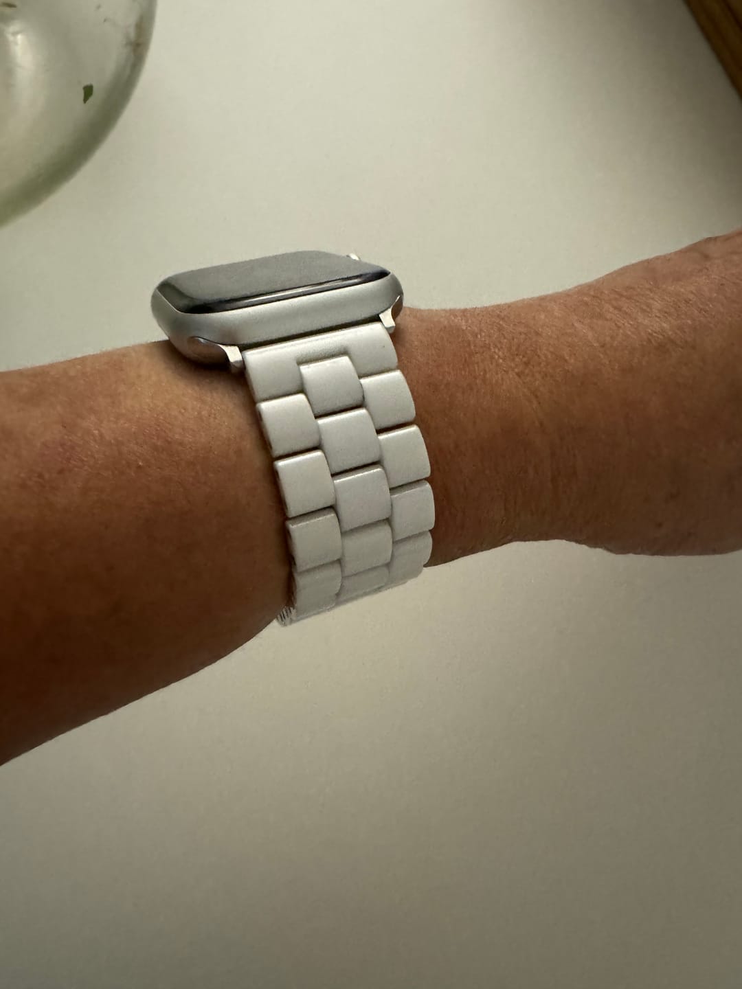 Customer photo review of Kleio Ceramic Band